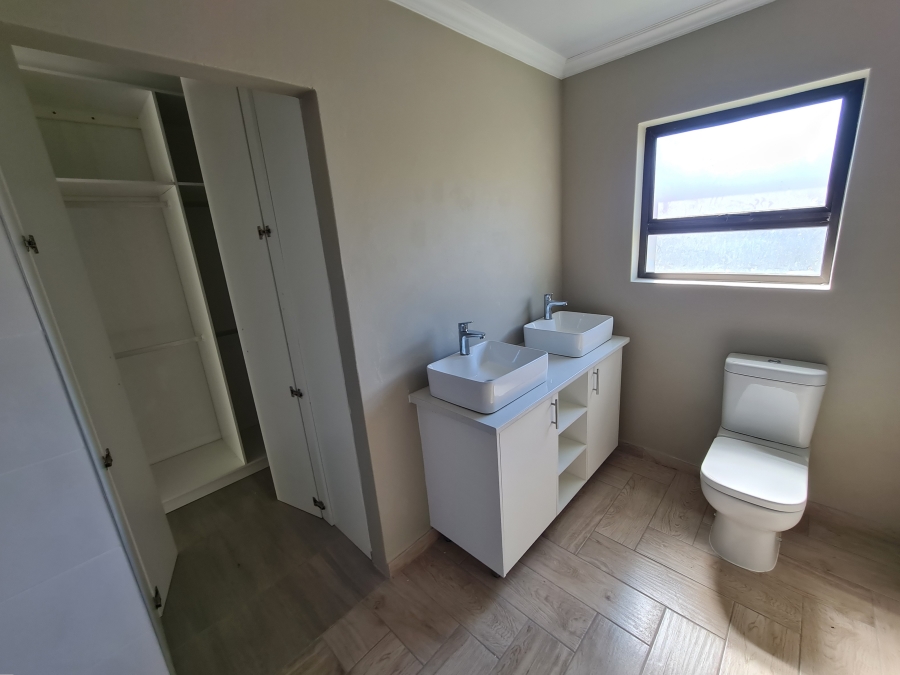 3 Bedroom Property for Sale in Paradise Beach Eastern Cape